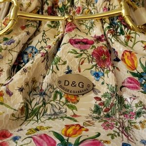 Dolce and gabbana hand bag